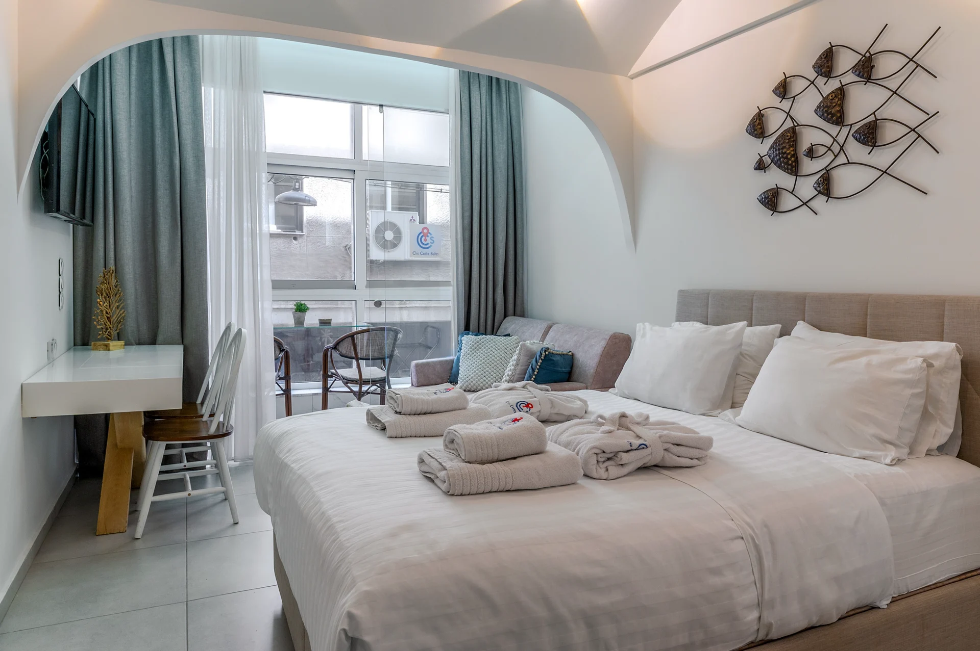 Santorini Suite