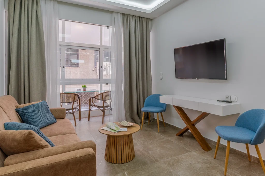Avra Suite