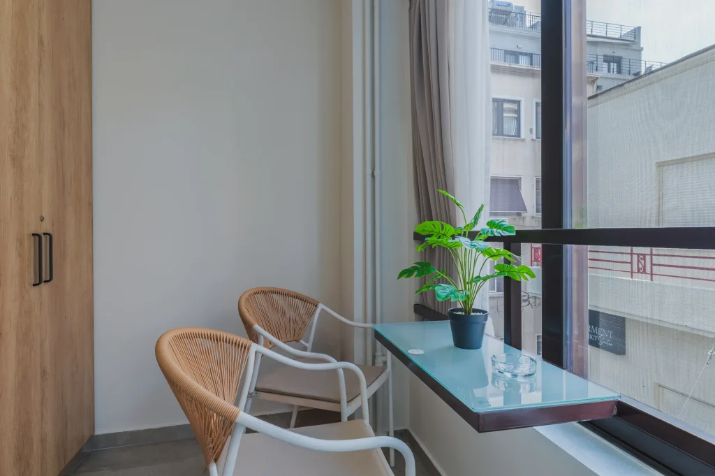 Suite 1